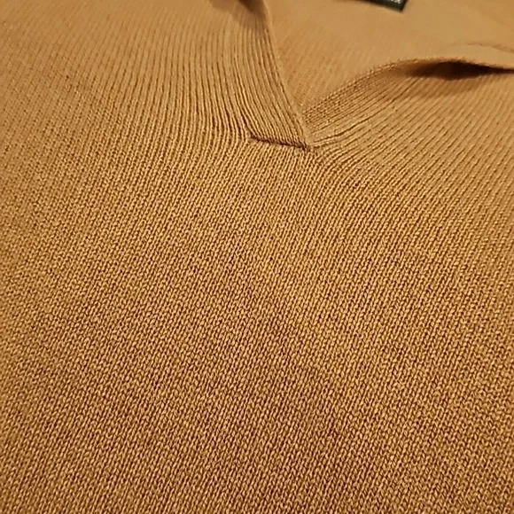 LL Bean womans medium cashmere sweater very good condition - Picture 10 of 10